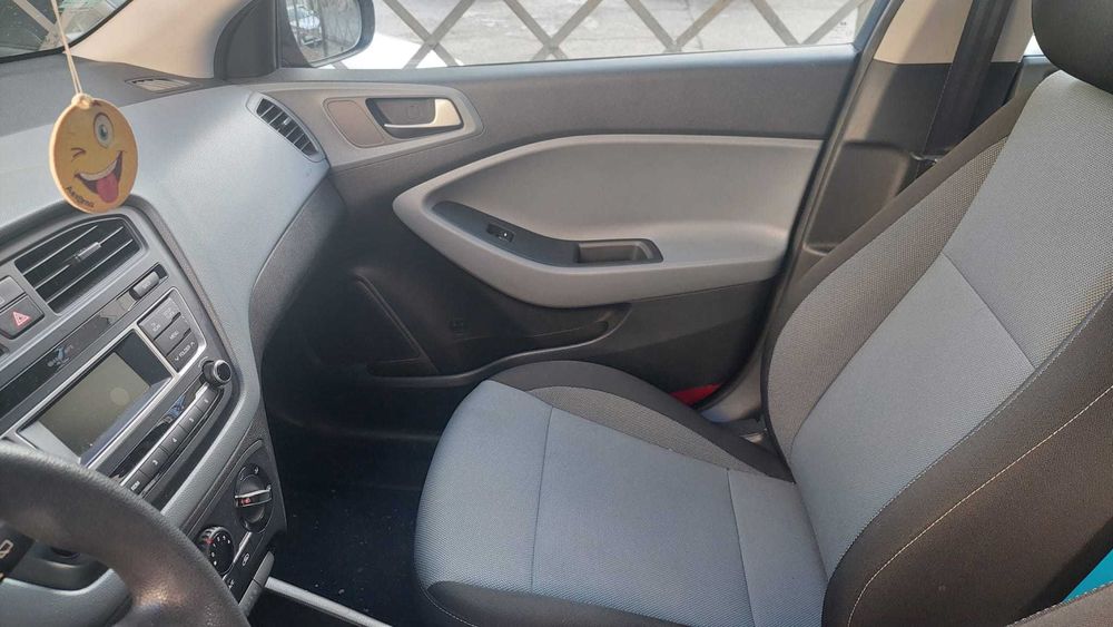 vand hyundai i20