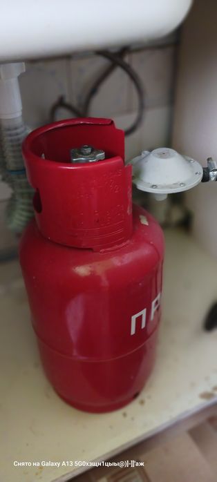 Двухкомфорная плита и газ баллон