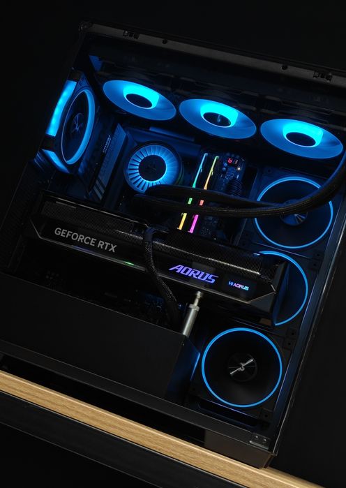 Ryzen 7800x3d/RTX 5070TI 16g/DDR5 32/Ssd 1T