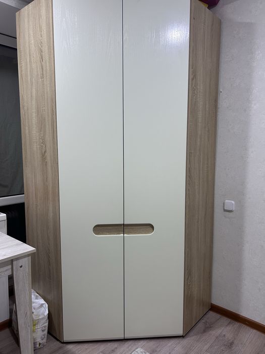 Продам шкаф в хорошем  состаянии