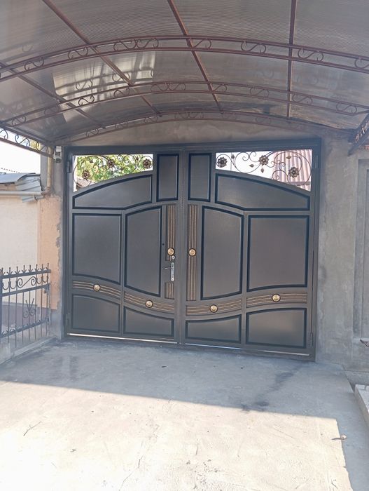 Ремонт ворот покраска