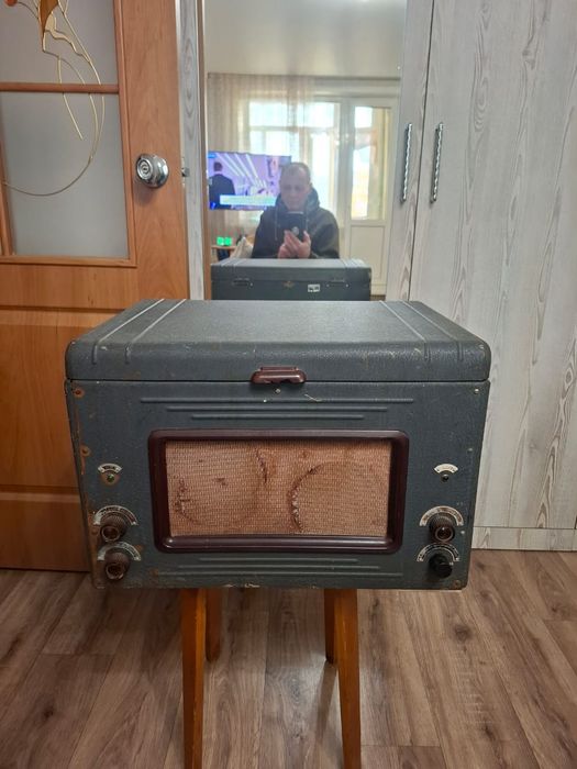 Продам старинный Ретро магнитофон