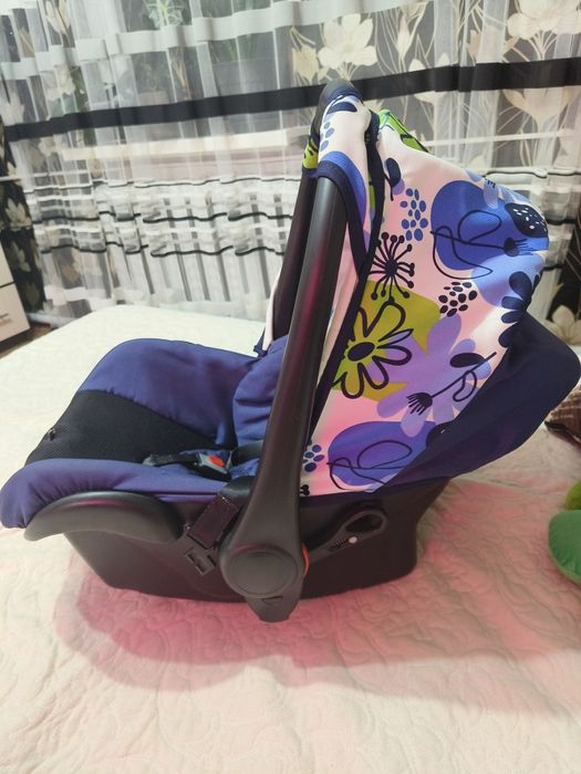 Продам коляску 3 в 1