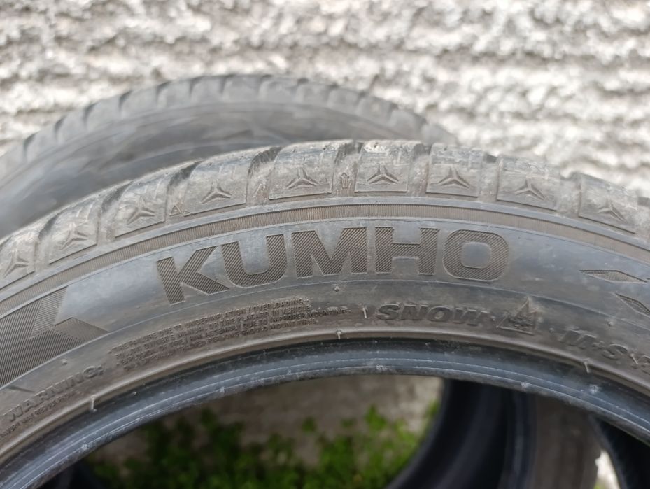 Зимни гуми 235/45/18 Kumho WinterCraft WP52