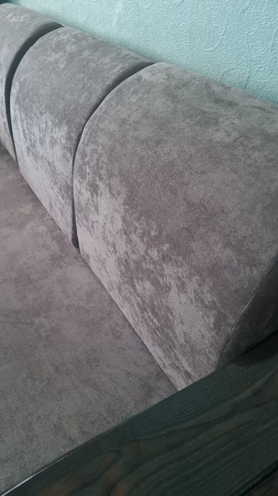 Диван для гостинной