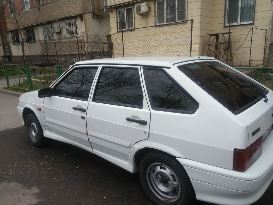Автомобиль ваз 2114