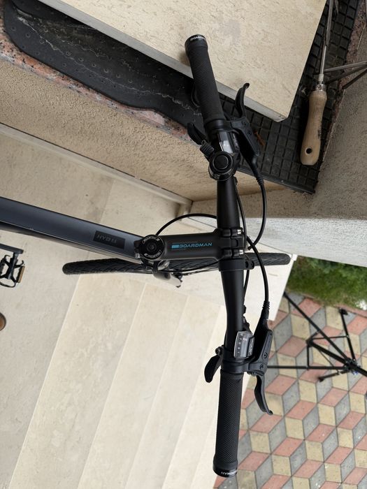 Bicicleta aluminiu sosea/gravel/ hybrid/ trekking Boardman HYB 8.6 noua