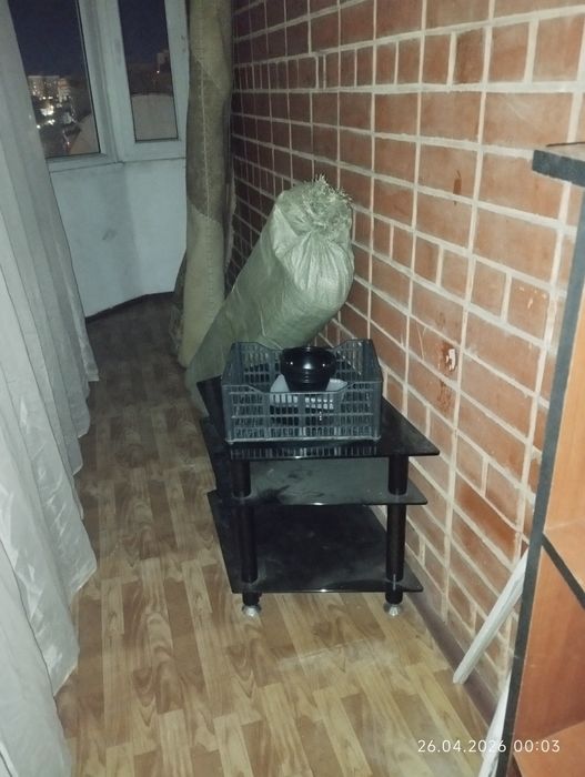 Журнальный столик под ТВ