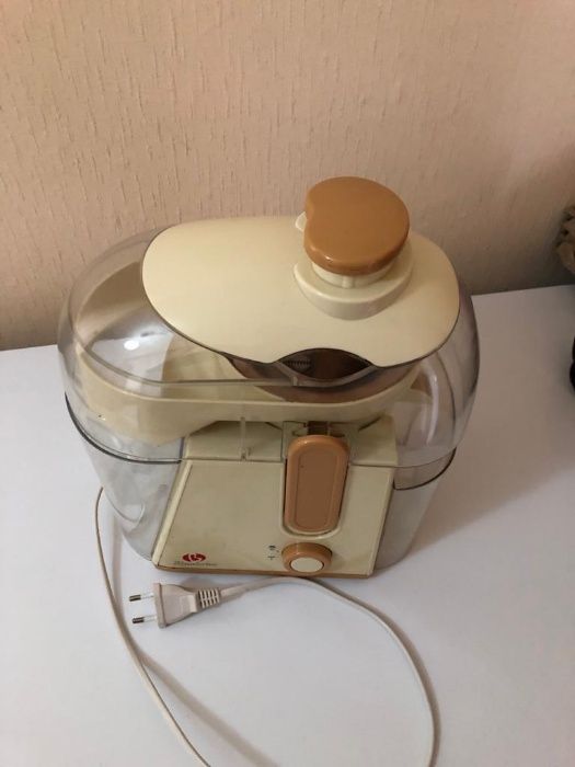 Продам Соковыжималку