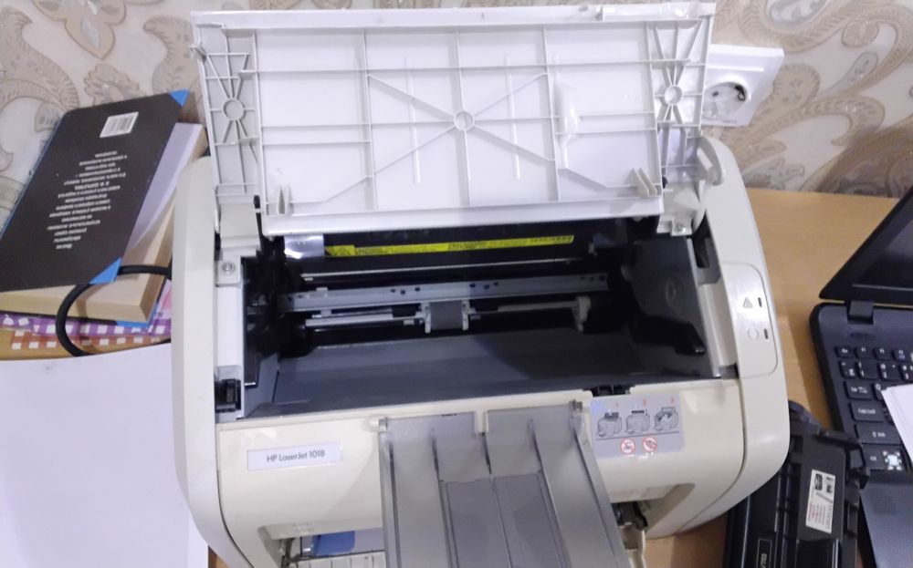 Printer sotiladi