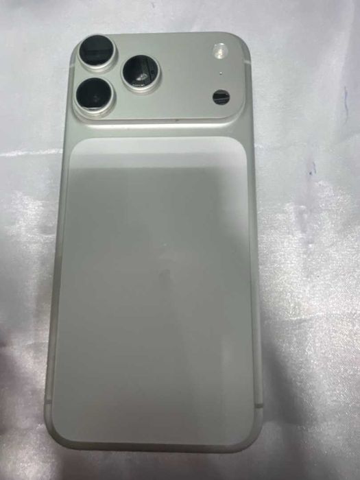 Apple iPhone 17 Pro Max 1024 Gb(город Шу ул.Сатпаева 227)лот 126/0633