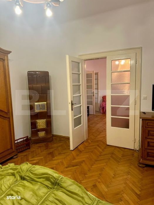 Apartament 3 camere, 100 mp, zona Dambovita