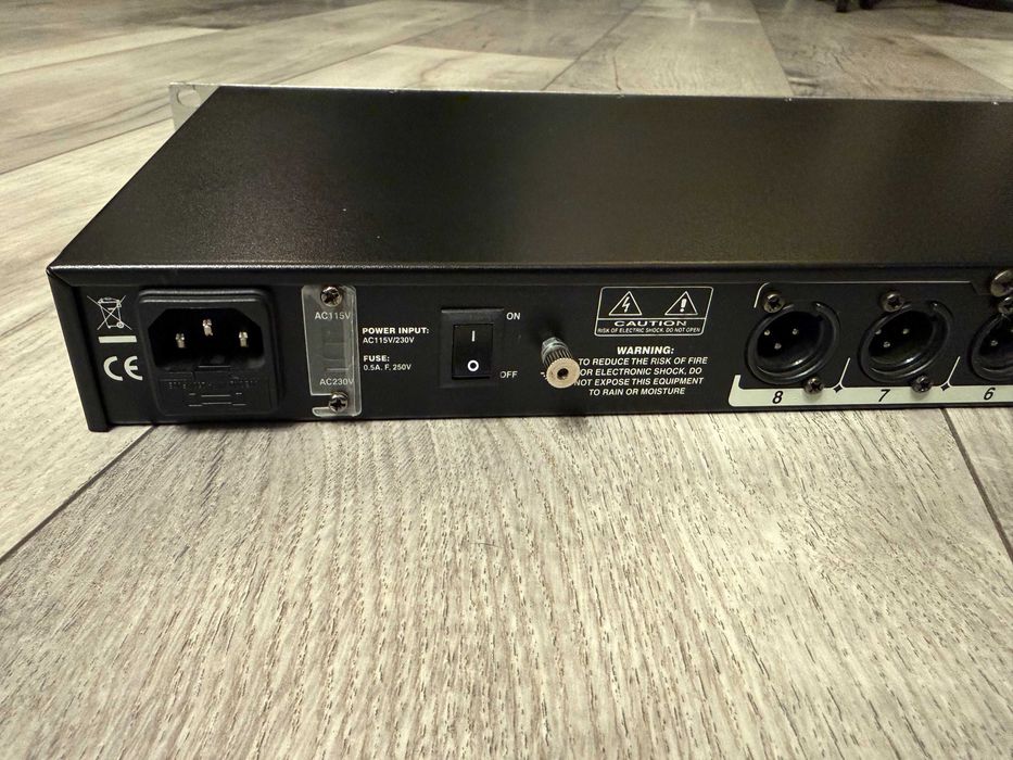SM Pro Audio DI Box DI8