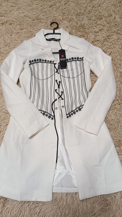 Сако с имитация на  корсет