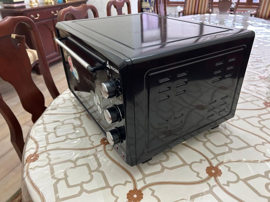 Продам электрическую духовку