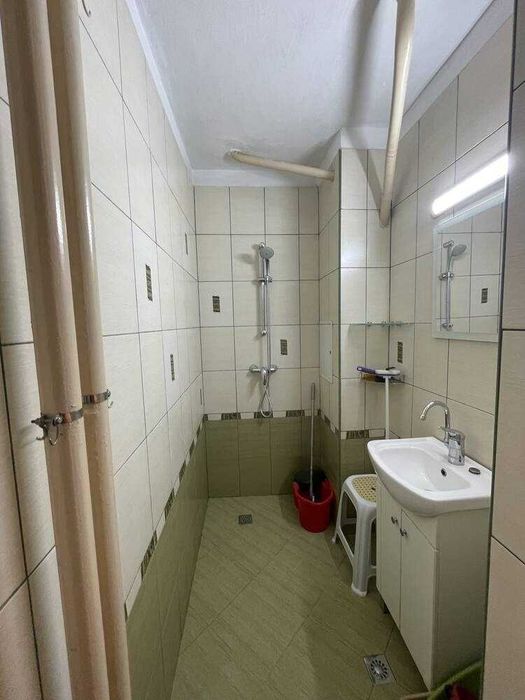 Дава се под наем Тристаен апартамент в Бургас, Изгрев - 80 кв.м за 1000 € - Снимка #9