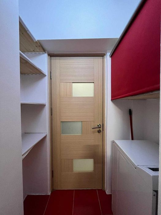 Ofer spre închiriere apartament de 2 camere în spatele Primăriei, în centrul Craiovei