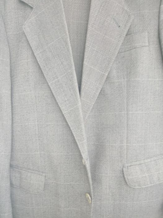 Костюм 4000 тенге