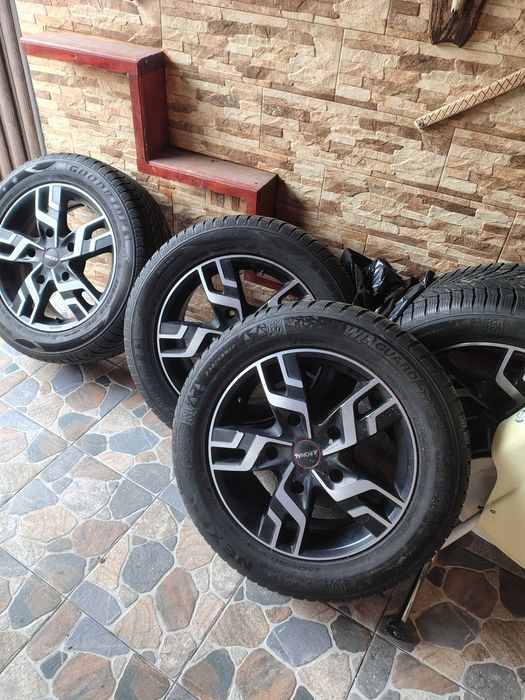 Set roti de iarna, jenti Ronal 7Jx17H2 ET53 5x160 cu anv. 235/55ZR17.