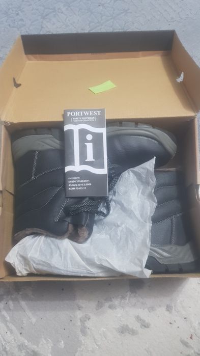 Спецботинки зимние "Portwest"