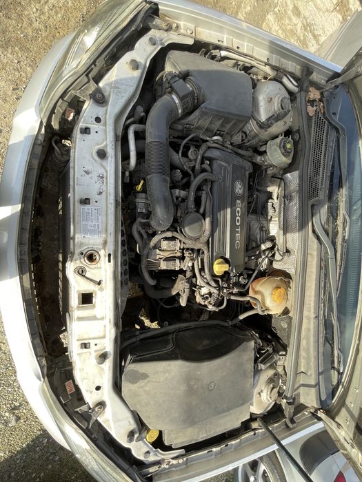 Vectra C SRi 2.2 direct 16v 155hp 2004 На Части