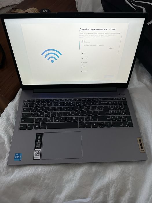 Lenovo IdeaPad slim 3