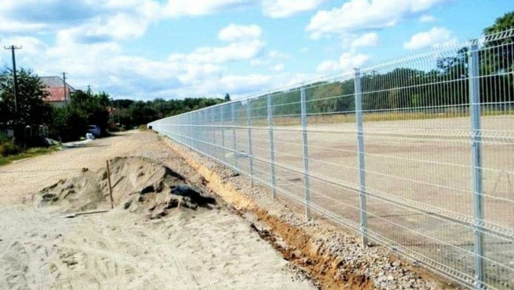 Construim  garduri din plasa bordurata