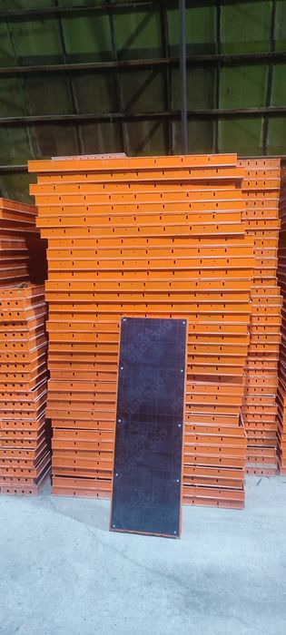 Телескопические стойка и опалубка