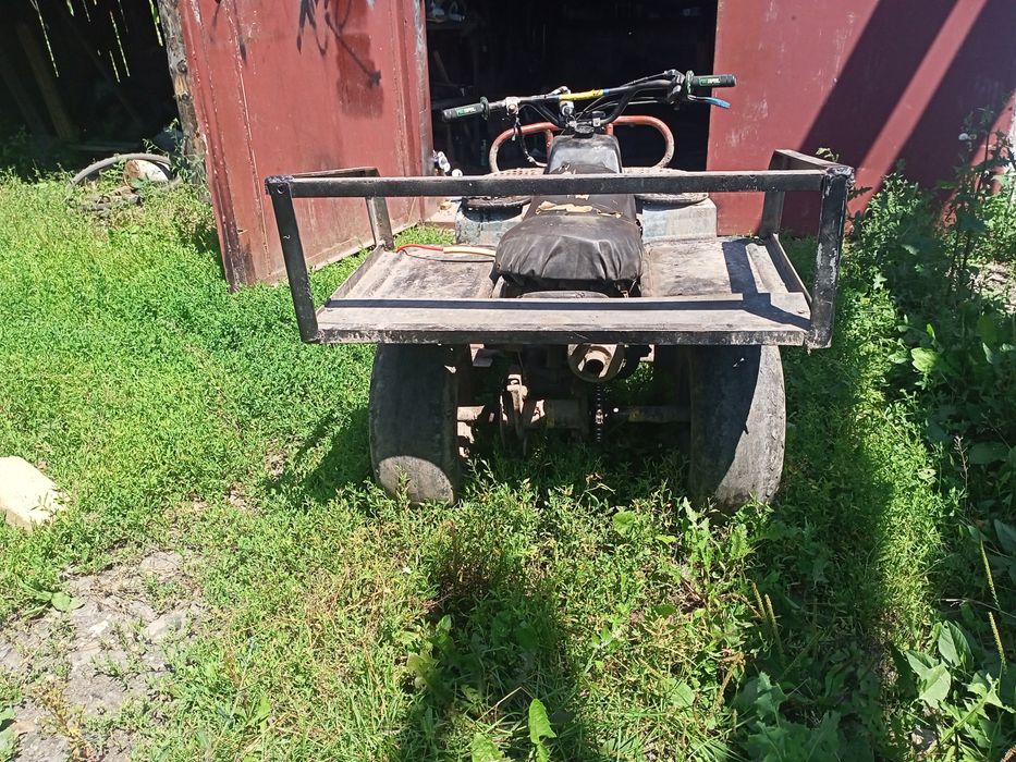 Квадроцикл продам