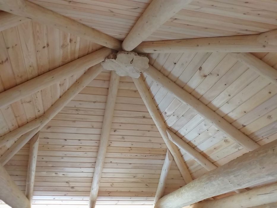 Cabane lemn rotund