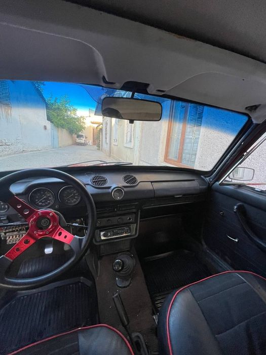 Juguli vaz 06 sotiladi