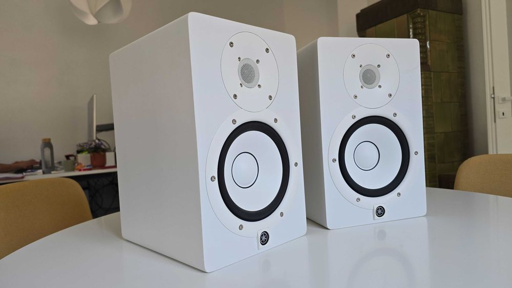 Monitoare de Studio Yamaha HS7 (Pereche) - Sunet Impecabil