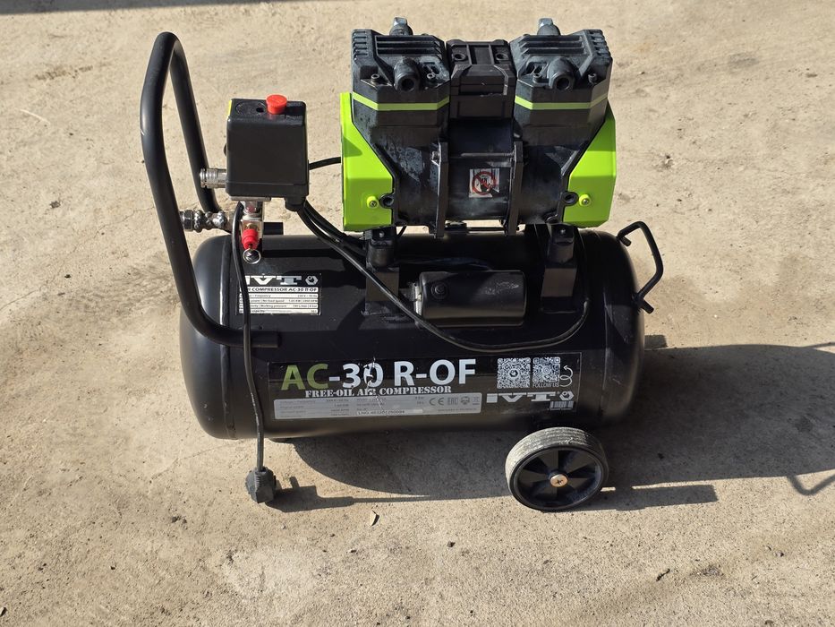 Компрессор без масленый