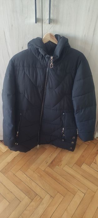 Продавам зимно яке