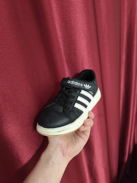 Продам кросовки детский