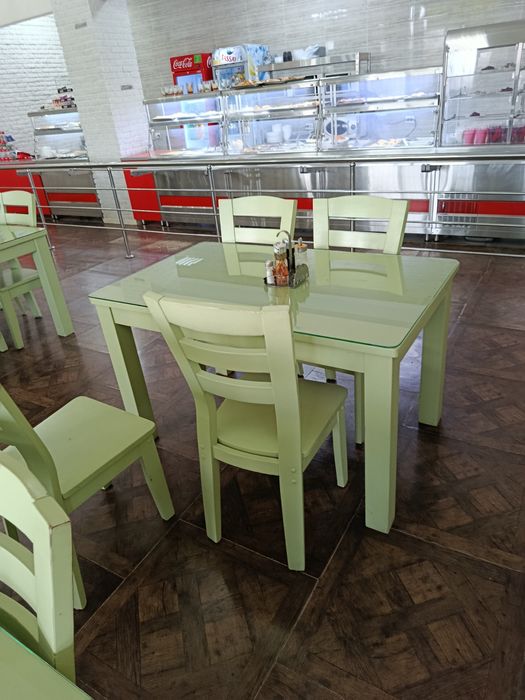 Продам столы и стулья