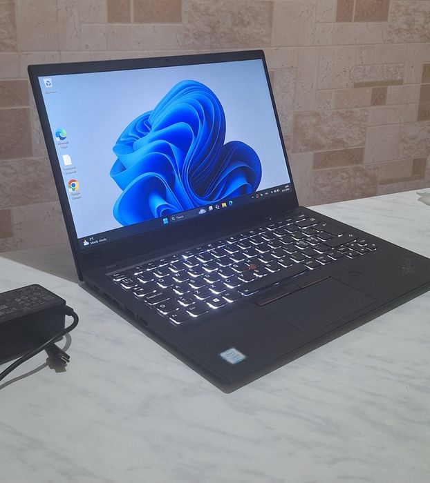 Lenovo ThinkPad X1 Carbon Gen 6 – i7 / 16GB /256GB NVMe