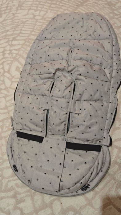 Водоустойчиво,топло,универсално чувалче за количка