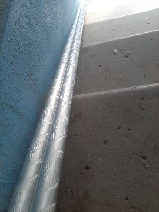 Труба   карниз .