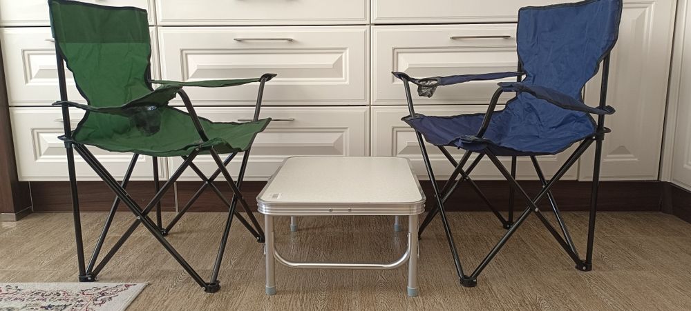 Продам стол и стулья туристический.
