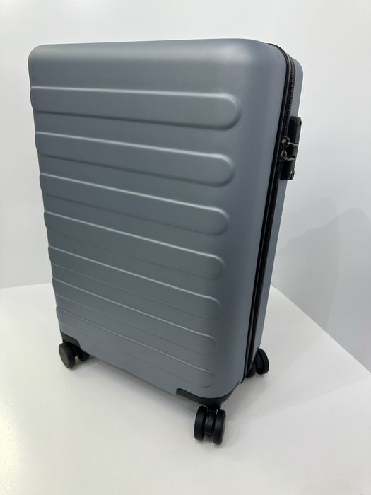 продается чемодан