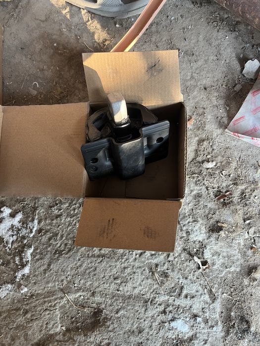 w210 мерседес  опора (подушка) двигател