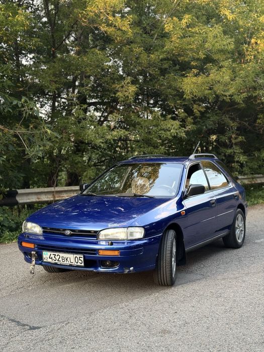 Продам машину subaru impreza  1994