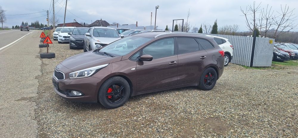 Kia Ceed 1.6 benzina aspirat fabricatie 2014 euro 5