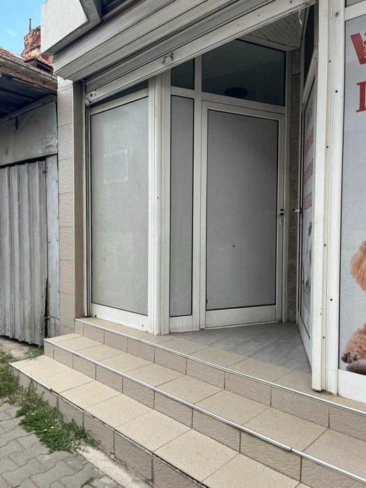 Офис / ателие под наем в центъра на Казанлък – 10 кв.м., след основен ремонт