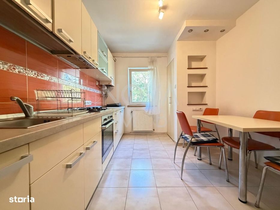 Apartament 3 camere,  Str. Constantin Noica