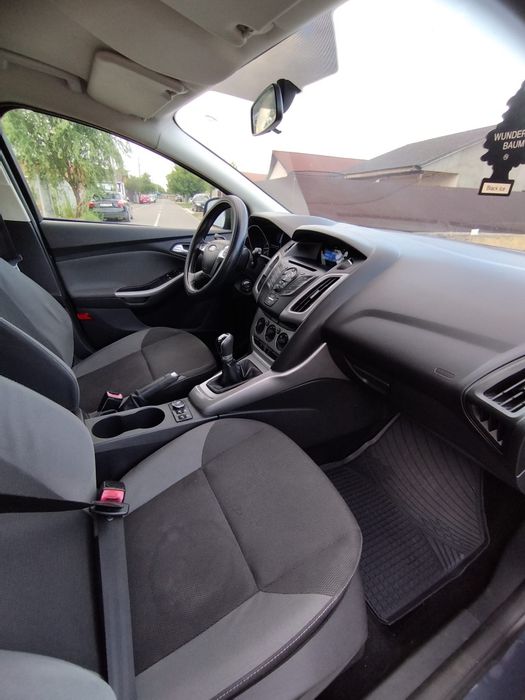 Ford focus an 2012 benzina stare foarte buna