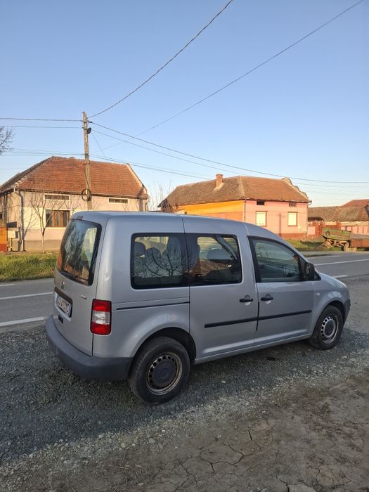 Vând cady recent adus
