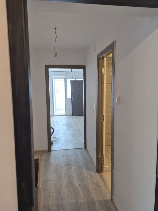Apartament renovat de vânzare