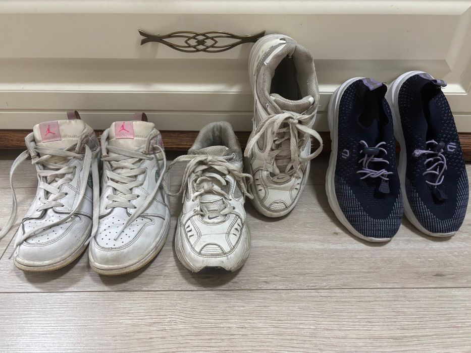 Кроссовки найк продам